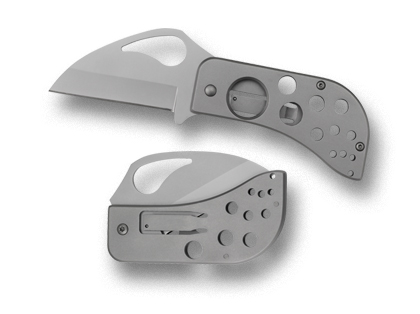The Flatbyrd  Knife shown opened and closed.