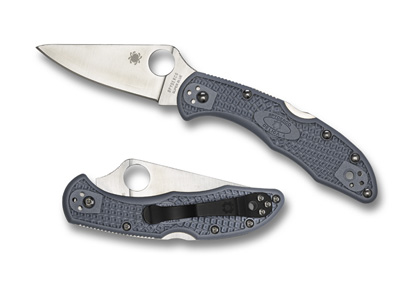 The Delica 4 Super Blue Sprint Run  Knife shown opened and closed.