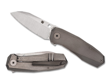 The Techno  3 Knife shown opened and closed.