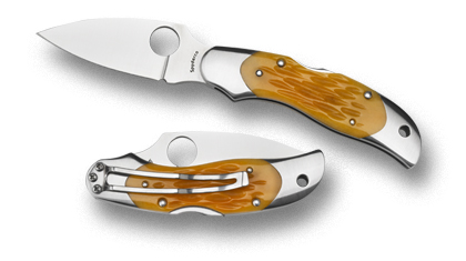 The Kopa  Squash Bone Knife shown opened and closed.