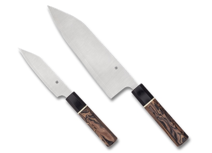 The Itamae  2-Piece Set Knife shown opened and closed.