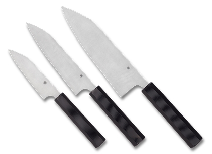The Wakiita  3-Piece Set Knife shown opened and closed.