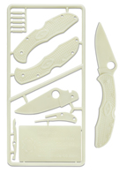 The Plastic Kit Delica® 4 shown open and closed.